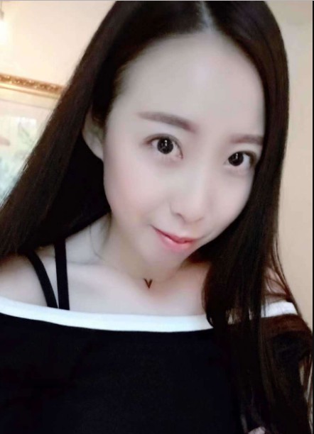 白！！！！嫩！！！！